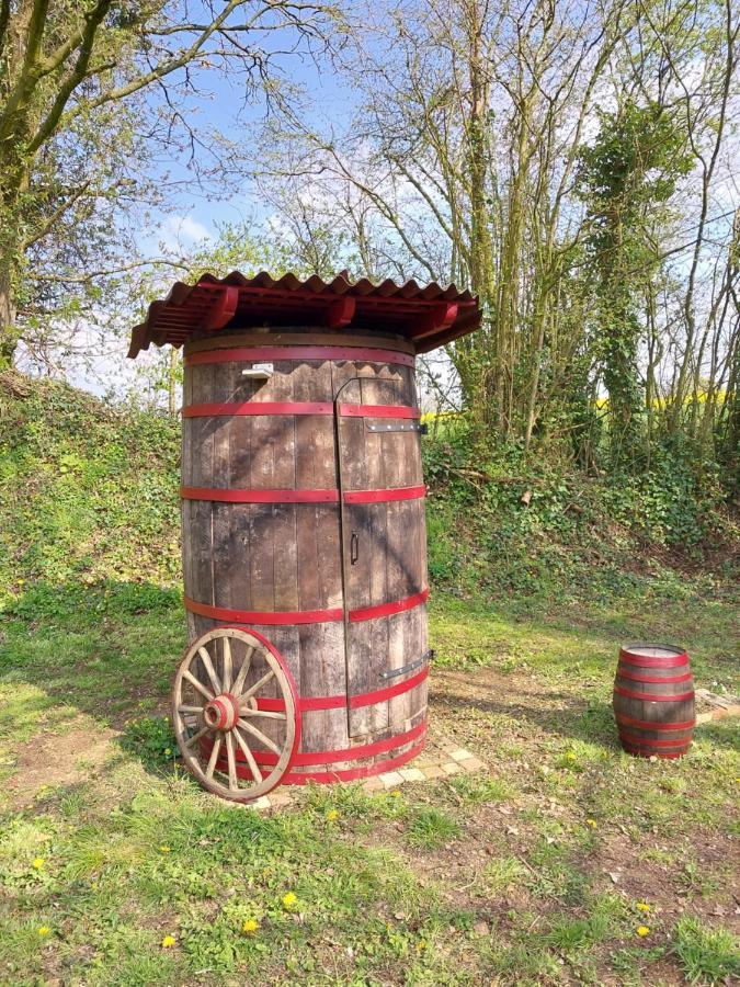 L'Authentique Tonneau A Cidre D'Emma Villa Litteau ภายนอก รูปภาพ