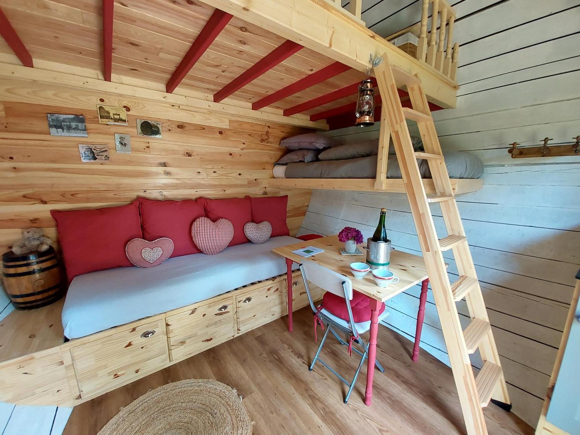 L'Authentique Tonneau A Cidre D'Emma Villa Litteau ภายนอก รูปภาพ