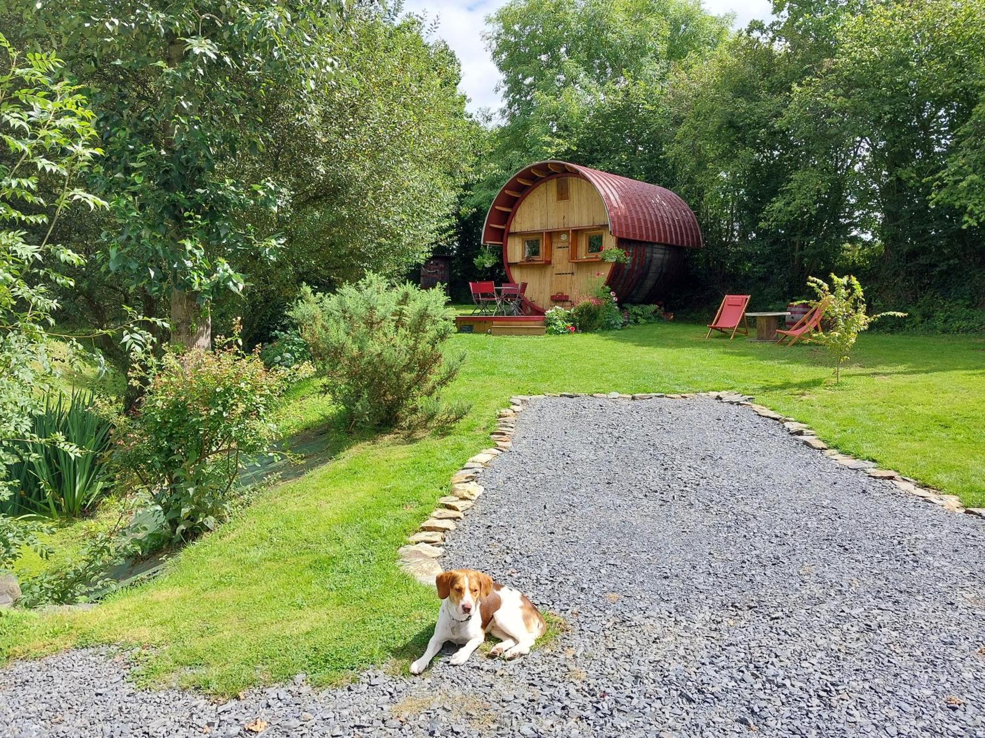 L'Authentique Tonneau A Cidre D'Emma Villa Litteau ภายนอก รูปภาพ